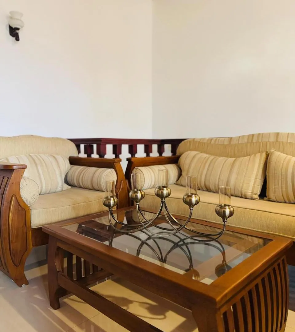 Villa Blue Bird Negombo 0*,