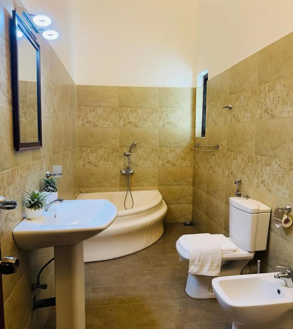 Villa Blue Bird Negombo